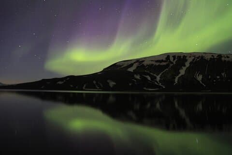 Golden Circle, Glacier & Northern Lights/Midnight sun / guided private tour