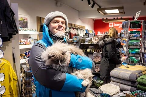 Of course our Guides from Your Friend in Reykjavik love the cats just as much as our guests.