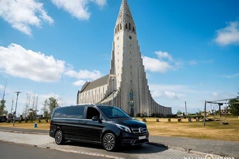 Keflavik Airport Transfer to or from Reykjavik