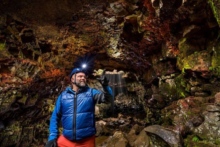 Raufarhólshellir Guide showing the colours