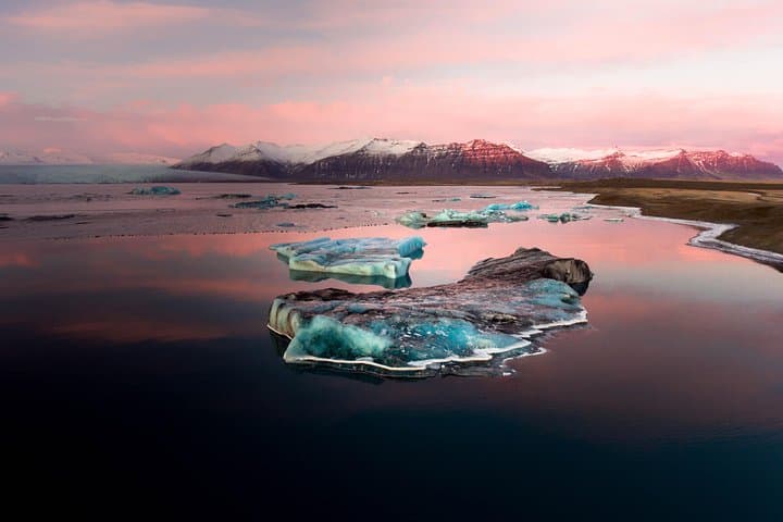 Jökulsárlón Glacier Lagoon icebergs