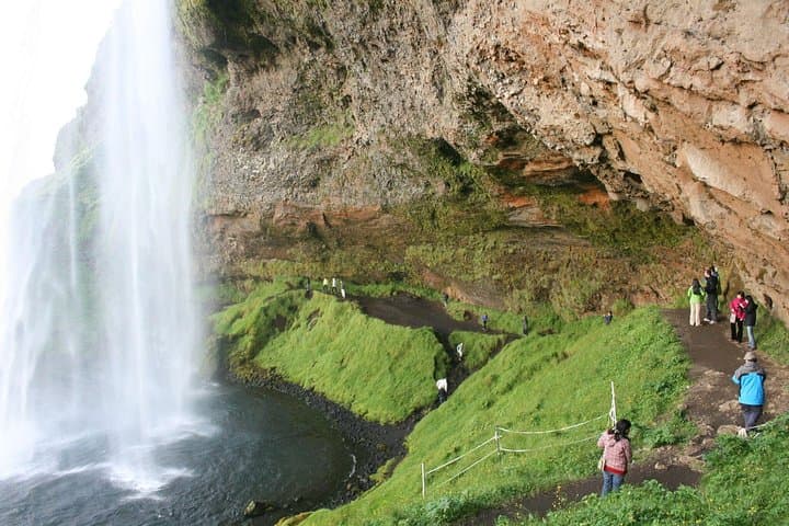 Seljalandsfoss waterfall