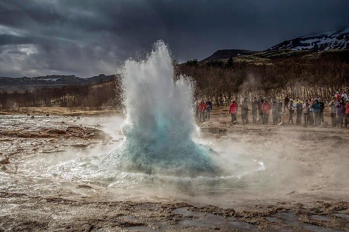 An eruption starting in Strokkur geyser