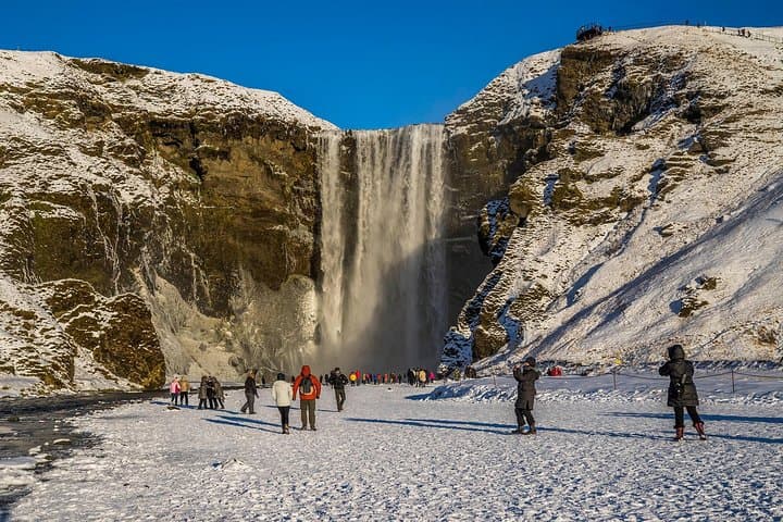 Skógafoss in Winter