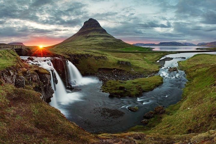 Meet the iconic Icelandic sights on the Golden Circle Private Tour