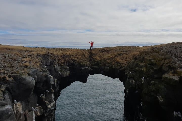 2-Day West | Lava Cave, Snæfellsnes & Silver Circle - Small Group