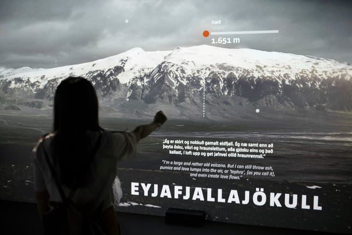 Learn about the 5 major volcanoes surrounding the centre, including the infamous Eyjafjallajokull.