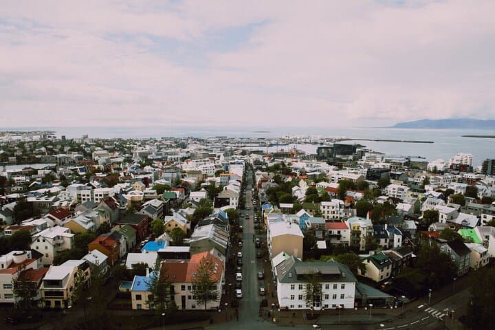 Explore Reykjavik in 60 minutes with a Local