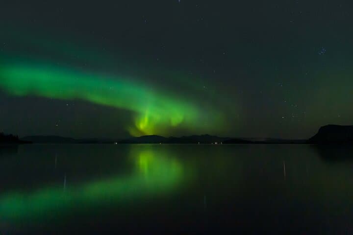 Private Northern Lights Tour - Champagne & Chocolates Aurora Hunt