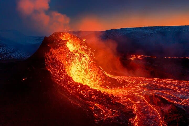 Video from the most recent eruption in Iceland at Fagradalsfjall, Fagradalseldar.