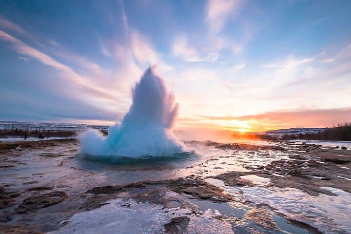 Private Golden Circle with Photographer, Lunch & Secret Lagoon