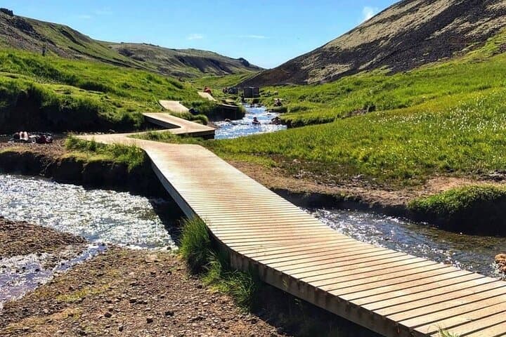 Private Tour in Reykjavik Hiking and Lunch Picnic (1 - 7 pax)