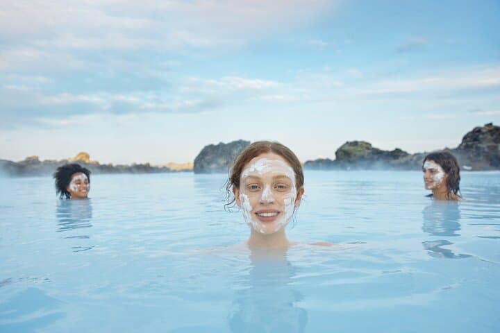 Private Roundtrip Transfer between Blue Lagoon and Reykjavik