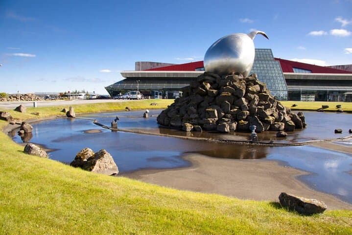 Private Airport Transfer (Round-trip) Keflavik - Reykjavik