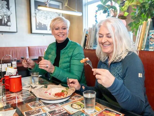 3-Hour Shared Christmas Food Tour with Guide in Reykjavik