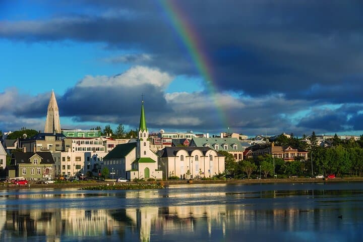 Our unique and quirky City just begs to be explored by you! Join us during your very own Private 6 Hour Driving Tour