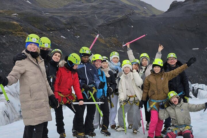 Group photo on the glacier.