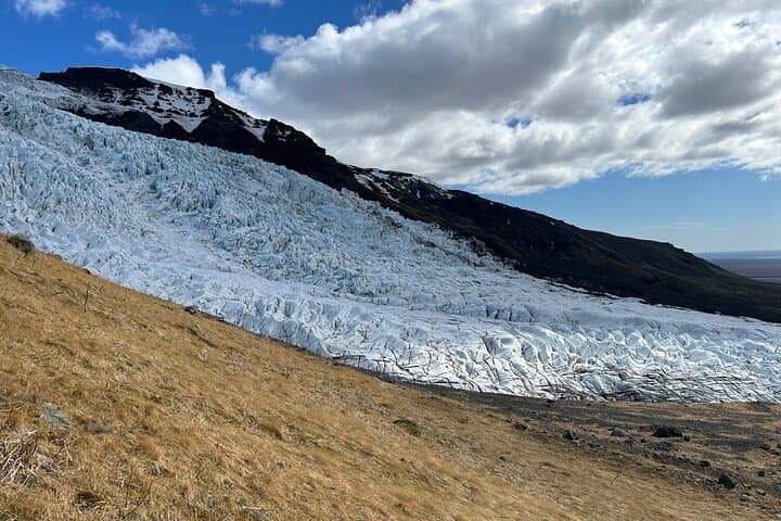 4 Hours Glacier Hiking Adventure