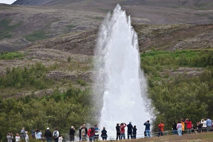 Golden Circle and Blue Lagoon Premium Entrance PRIVATE TOUR