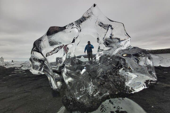 Iceland 2-Day Tour: Golden Circle, South Coast & Northern Lights