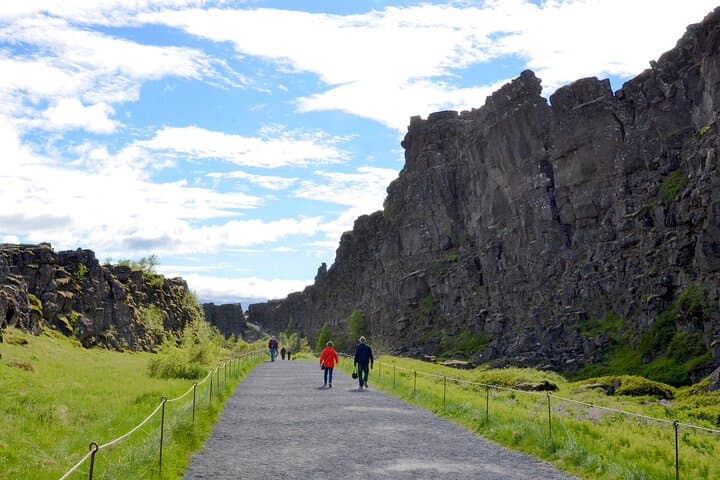 Private Golden Circle Tour from 5 to 8 person