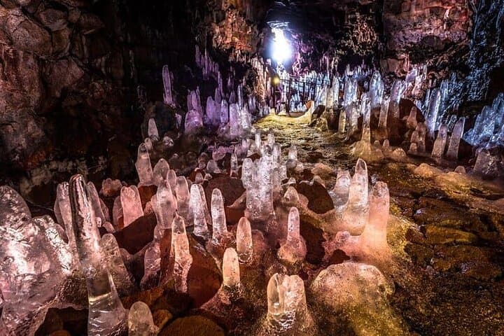 Private Reykjanes Peninsula, Lava Tunnel and Blue Lagoon Tour