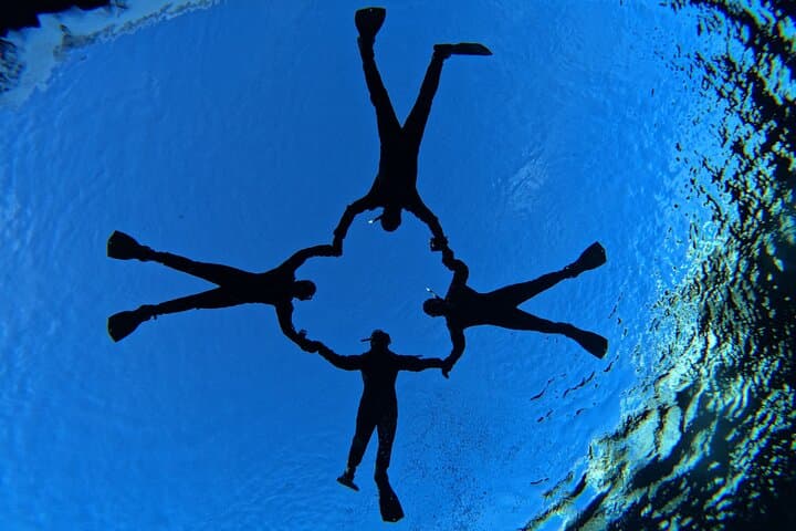 Silfra Fissure Guided Snorkeling in Thingvellir with Free Photos