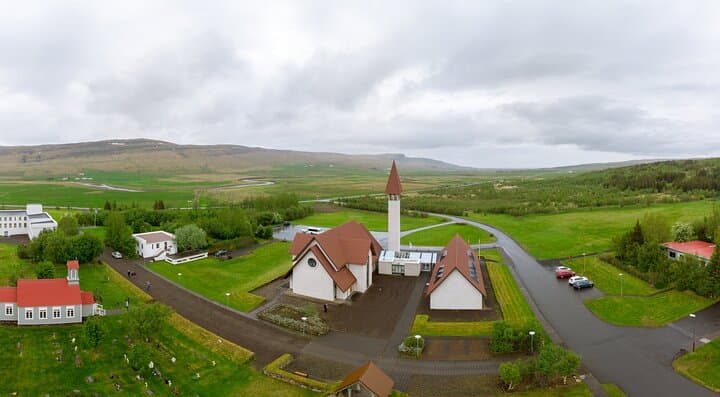 Exclusive Silver Circle Day Tour: Iceland's Hidden Wonders