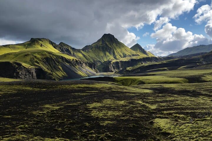 Hekla and Maelifell Adventure by Super Jeep