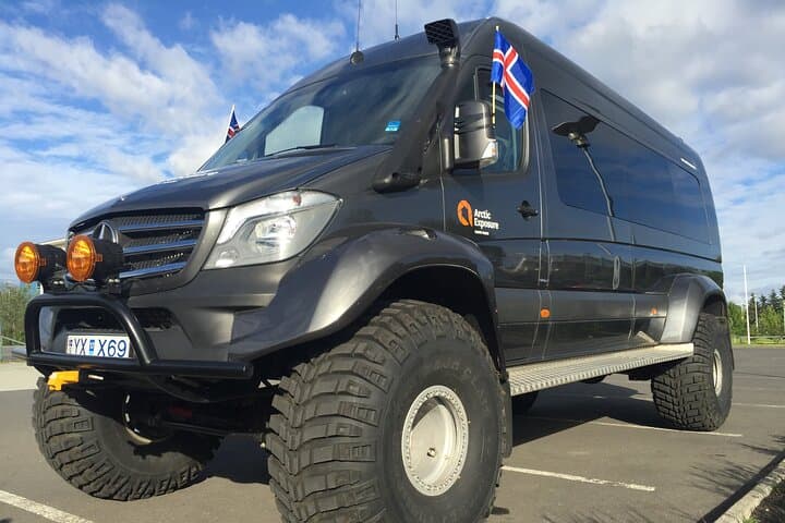 Custom 4x4 Sprinter Super Jeep