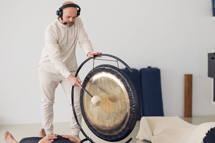 Transformative Breathwork Session with Andri - 1 Hour