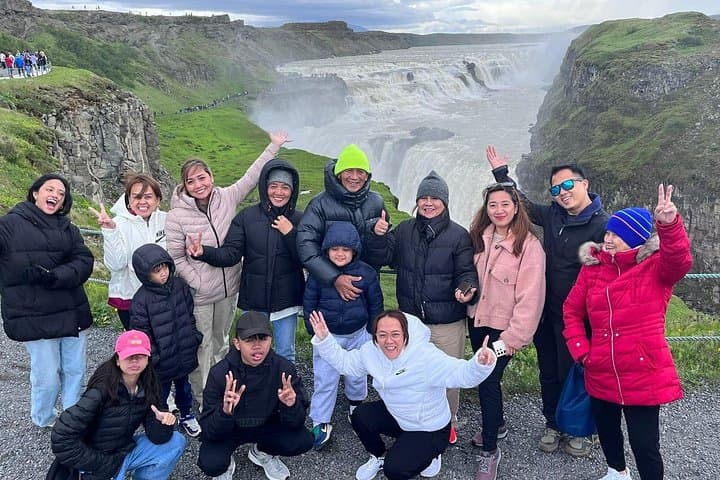 Private Golden Circle Tour Thingvellir, Gullfoss and Geysir