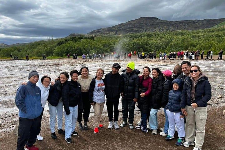 Private Golden Circle Tour Thingvellir, Gullfoss and Geysir