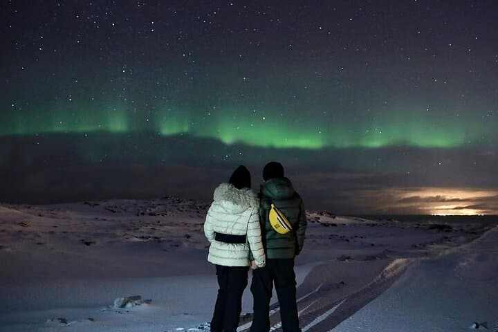 Northern Lights Bus Tour from Reykjavik with Hot Chocolate