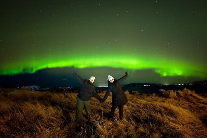 Reykjavik Private Northern Lights Tour with Pro Photographer