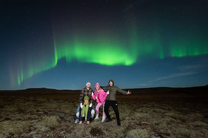Reykjavik Private Northern Lights Tour with Pro Photographer