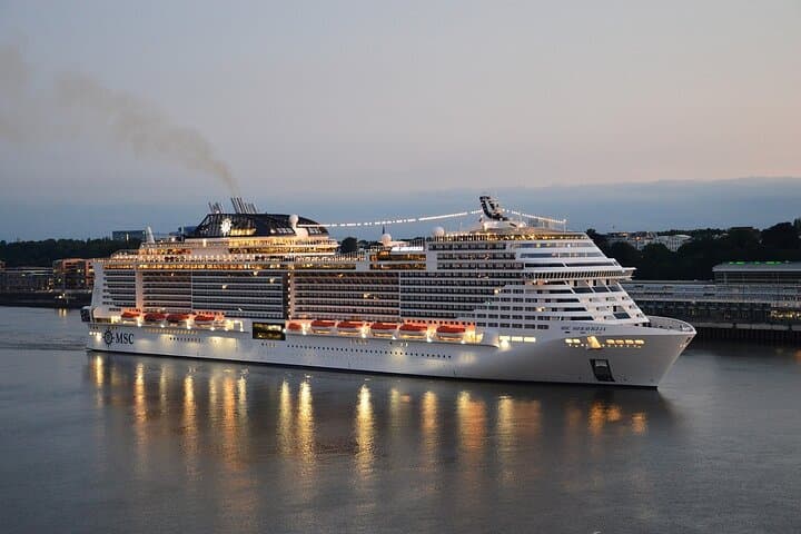 Keflavik Airport: Private Transfer for Cruise Ship Passengers