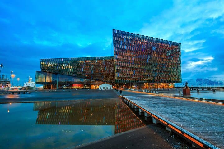 Reykjavík by Night - Illuminated Landmarks and Coastal Charm