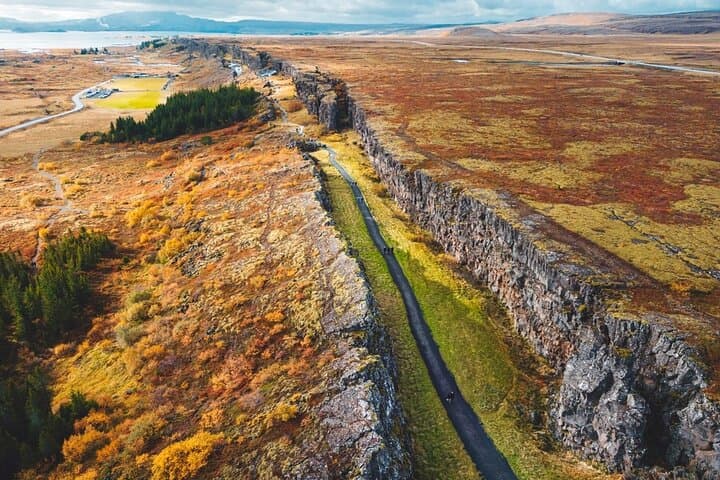 Iceland from Reykjavik Golden Circle Bus Day Tour 冰岛黄金圈中文一日团