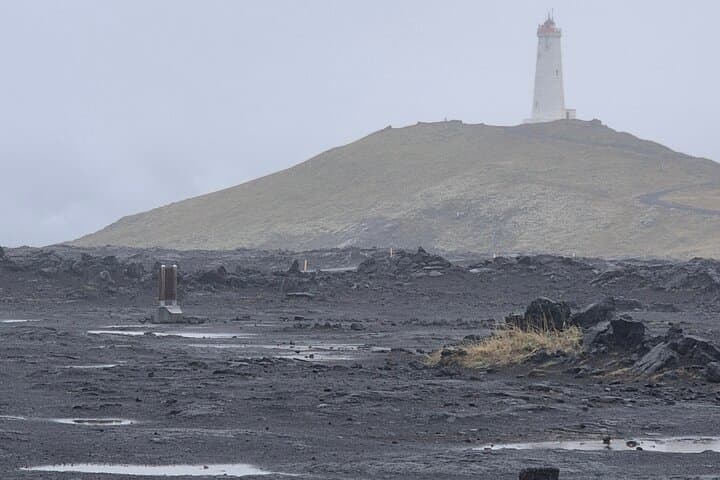 Explore Reykjanes Peninsula: Private Tour with Airport Transfer