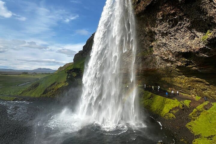 Private tour to the South Coast of Iceland