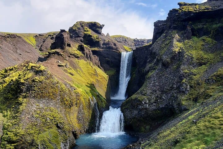 Private Fimmvorduhals Day Hike