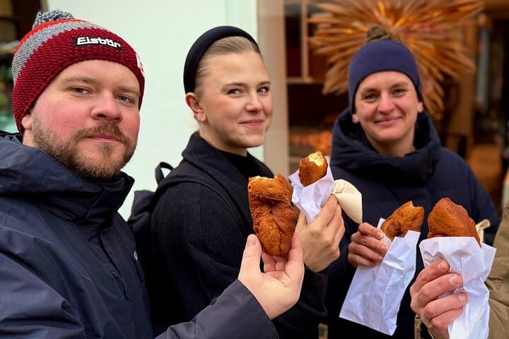 Reykjavík Food Tour with 5 Authentic Local Tastings & Secret Dish