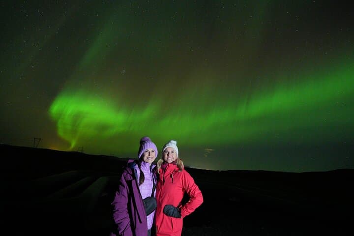 Northern Lights Small Group Tour – Free PRO Photos & Rebooking