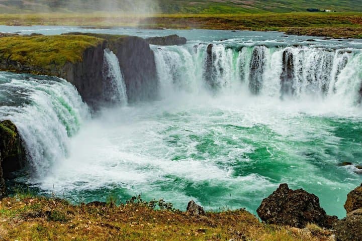 TOP Iceland : Private Guided Tour with your mobile