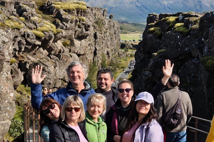 Reykjavik: Private Golden Circle and Silfra Snorkeling Adventure