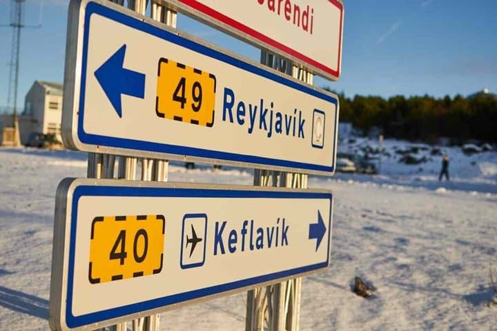 Reykjavik to Keflavik Airport (KEF): Private Departure Transfer