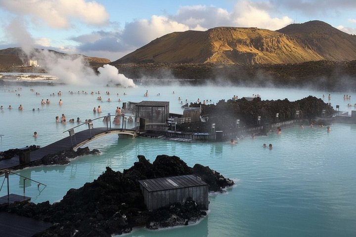 Keflavik Airport Private Transfer To/or from Blue Lagoon
