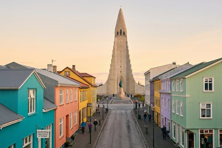 Private Customizable Walking Tour in Reykjavik
