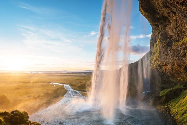 Iceland South Coast and Reykjabod Hot Springs Small Group Tour